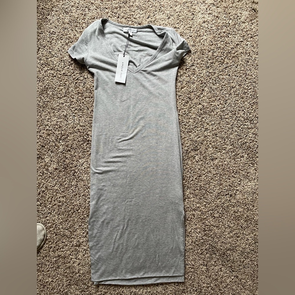 Amour Vert Miley Midi Dress